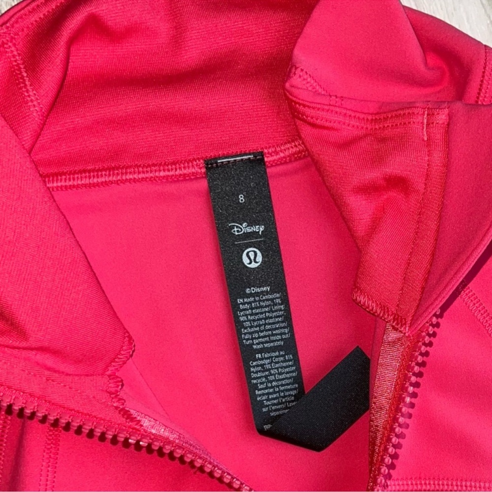 Lululemon Disney Define Jacket Nulu Lip Gloss NWT Rare - Picture 4 of 5